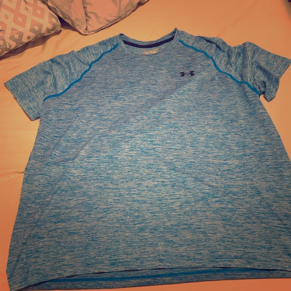 Under Armour T shirt